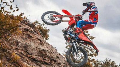 Beta Introduces Its 2023 RR Enduro Lineup