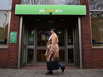 Real wages plunge at record rate as cost-of-living crisis takes hold