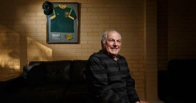 Socceroo great Col Curran hails Aussie bravery