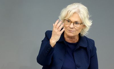 German howitzers soon to be ready for use in Ukraine - minister
