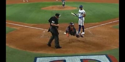 Astros catcher Martin Maldonado made a ridiculous tip-drill foul-tip catch and MLB fans were in awe