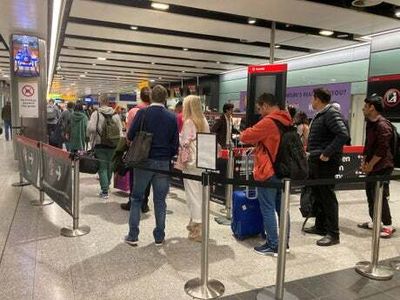 Airlines ordered to review summer schedules after thousands of flights cancelled