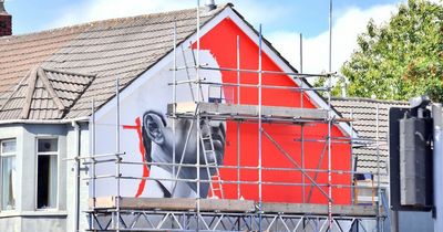 The touching mural to former Wales manager Gary Speed taking shape in Cardiff