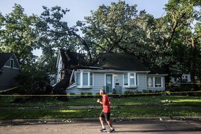 Dangerous heat wave descends on parts of Midwest and South