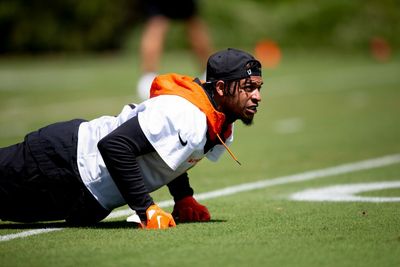 Ja’Marr Chase rocked hoodie at Bengals OTAs in 90-plus degree heat