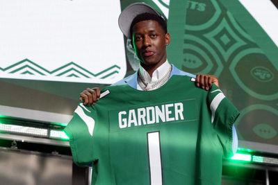 Jets rookie Sauce Gardner reveals how much he paid D.J. Reed for No. 1 jersey