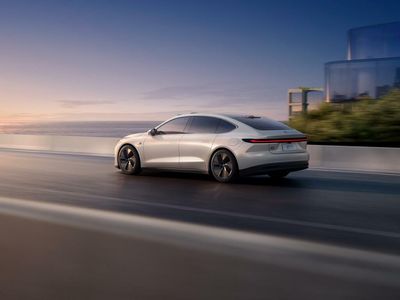 Why Shorts May Go Up In Smoke As Nio Stock Charges Higher