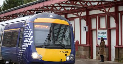 Network Rail offers strike breakers double time and extra day off to work during dispute