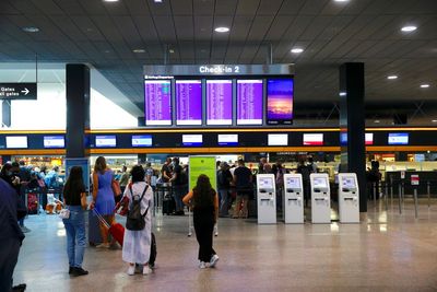 Swiss airports resume flights after air traffic control glitch