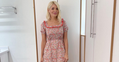 Holly Willoughby stuns in £89 summer dress - but fans point out Instagram mishap