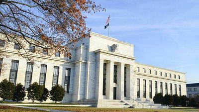 Dow Jones Rallies Ahead Of Fed Rate Hike Decision As 10-Year Treasury Yield Slides