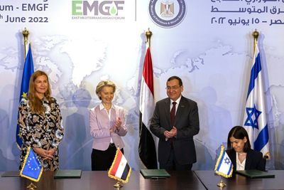 EU signs gas deal with Egypt, Israel to end 'dependency' on Russia