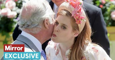 Princess Beatrice's 'distanced greeting' for Charles has 'little warmth', says expert