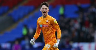 Manchester City goalkeeper seals season-long loan move to League One side