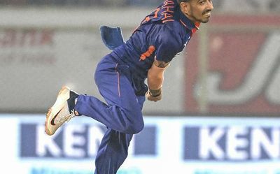 Chirpy Chahal finishes batters softly