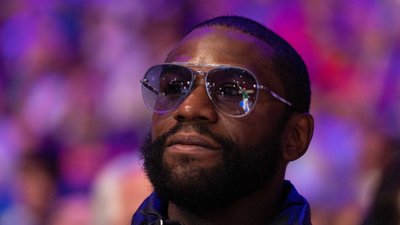 Report: Mayweather Working on Buying an NBA Franchise