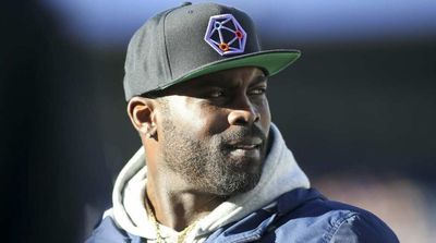 Vick Says He Would Have Stayed at Virginia Tech With NIL