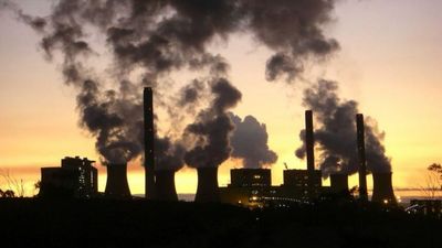 Coal exit only part of the answer, say professors calling for tougher WA climate change action