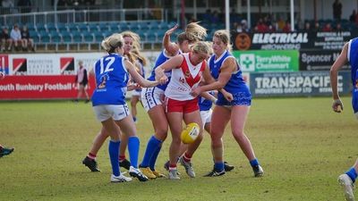 South Bunbury Football Club women's team players quit over claims of racist, sexist behaviour