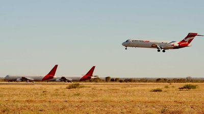 Qantas to suspend flights from Alice Springs to Perth from July