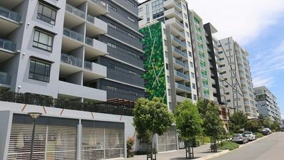 Brisbane City Council Airbnb rate hike draws mixed responses during housing crisis
