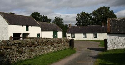 Former Dumfriesshire home of Robert Burns receives funding to subsidise school visits