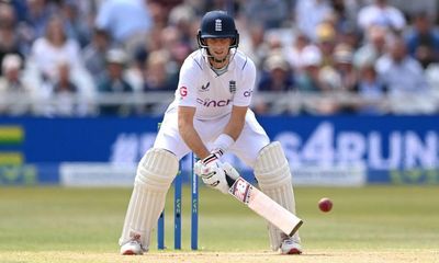 Joe Root and Jonny Bairstow ignore fixed ideas to show Test cricket its future