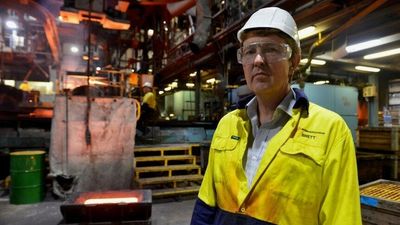 South Australian manufacturer InterCast and Forge forced to turn off lights and stand down staff after energy market 'failure'