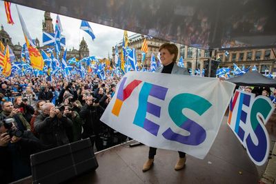 Majority of people believe there IS a mandate for indyref2, research shows