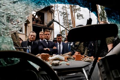 Kremlin hopes EU leaders will not only discuss weapons in Kyiv visit