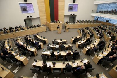 Lithuania parliament urges criminal prosecution of Russian leadership
