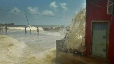 Mumbai: IMD issues forecast for heavy rains at isolated places from Sunday
