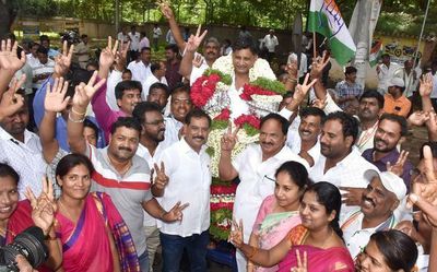 Congress scripts historic win in South Graduates constituency