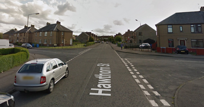 Cops launch probs after car is vandalised in Grangemouth