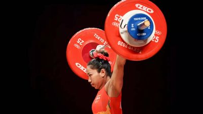 Mirabai Chanu claims gold but falls short of bettering her national record