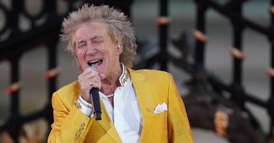 Rod Stewart announces special Edinburgh gig in memory of his father