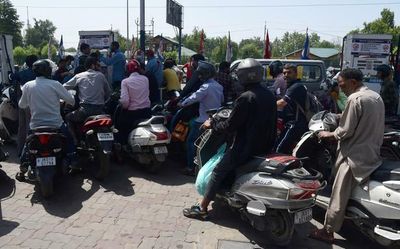 People throng petrol pumps in Srinagar after rumours of shortage