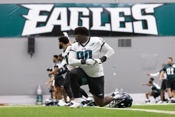 Philadelphia Eagles unveil new wordmark featuring sleeker, slimmer and  bolder white font - The Athletic