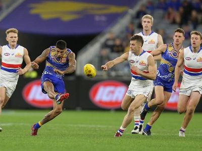 Tim Kelly doing a Gary Ablett at Eagles