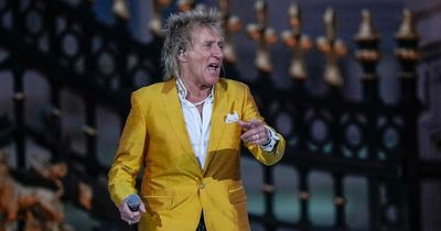 Sir Rod Stewart announces show dedicated to late dad ahead of Father’s Day