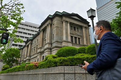 Bank of Japan keeps easing policy despite US, Europe rate hikes