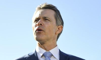 Labor confirms it will allow schools to hire secular workers under chaplaincy program