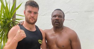 Fans concerned for "old and weathered" Derek Chisora after recent training picture