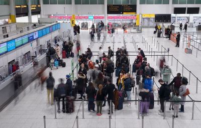 Gatwick airport caps flight numbers this summer