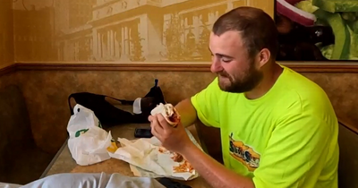 Man walking across US eating nothing but Subway and streaming on Twitch