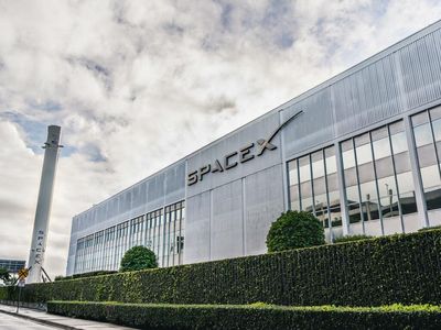 SpaceX Fires Employees Critical Of Elon Musk, Dubs Their Action 'Overreaching Activism:' NYT