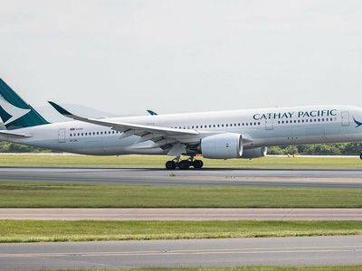 Pilot Crunch Hits Cathay Pacific As Pilots Resign In Large Numbers