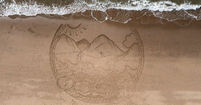 The amazing piece of art that's appeared on a Welsh beach