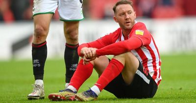 Aiden McGeady linked with Hibernian move as boss Lee Johnson talks up “inspirational” talent