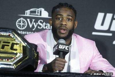 Aljamain Sterling says he won’t sign UFC 279 contract for T.J. Dillashaw without pay bump